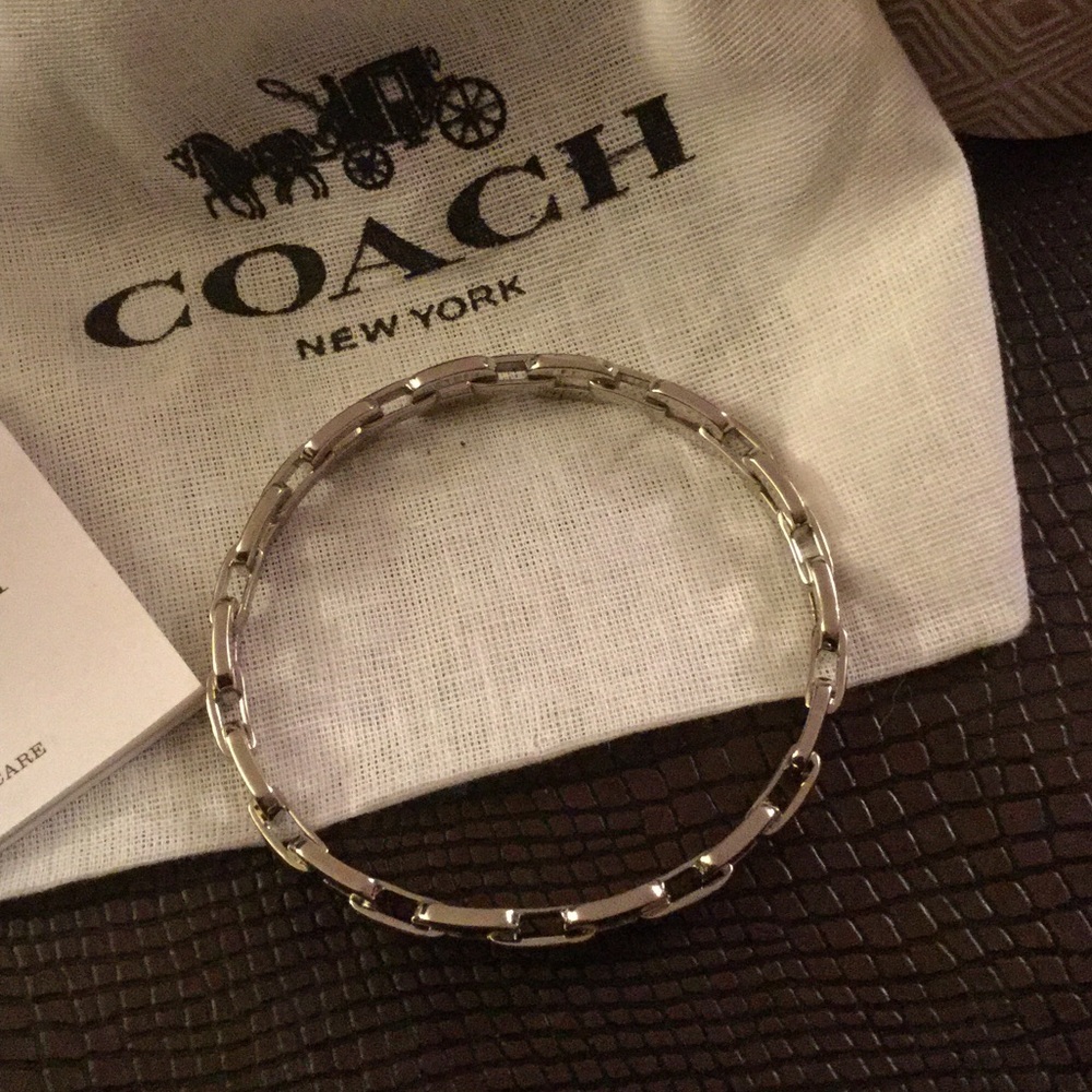 💕 Coach Chain Link Bangle Bracelet 💕